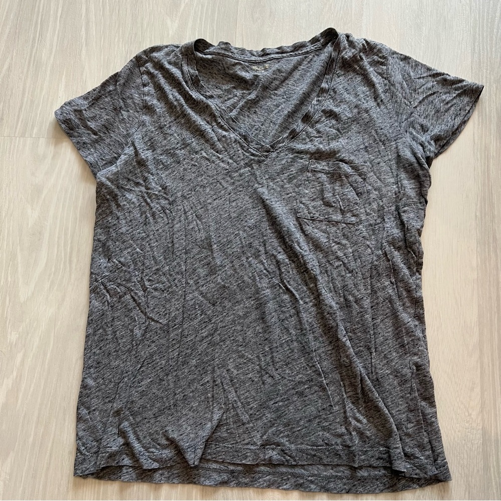 Madewell Heather Grey V Neck Whisper Tee‎ Size Medium